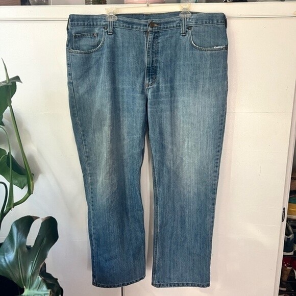 Carhartt Relaxed Fit Jeans - Picture 2 of 8